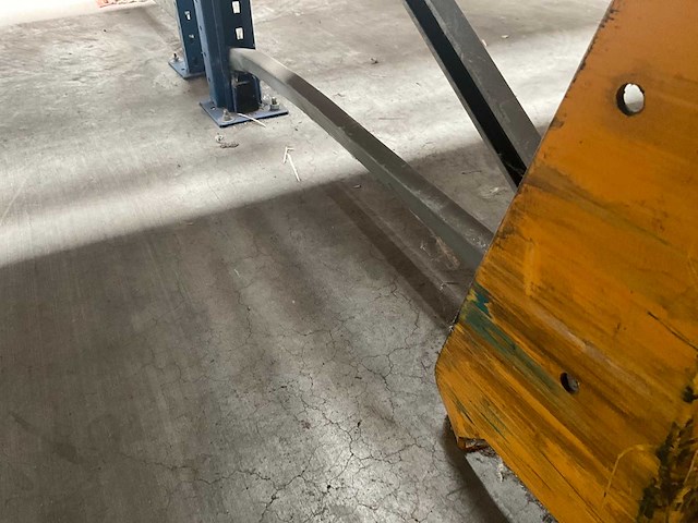 Ongeveer 37 lopende meter palletstelling - afbeelding 5 van  17