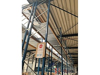Ongeveer 37 lopende meter palletstelling - afbeelding 12 van  17