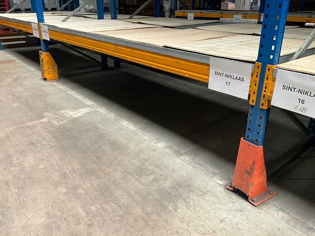 Ongeveer 37 lopende meter palletstelling - afbeelding 7 van  21