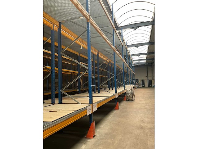 Ongeveer 37 lopende meter palletstelling - afbeelding 11 van  21