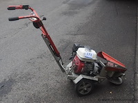 Onkruidborstel, nimos, met honda gx 160 motor, 272 draaiuren, werking niet gekend