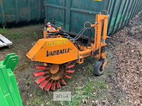 Onkruidborstels voor montage op traktor - afbeelding 4 van  6