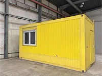 Online veiling - bureel-werfcontainer, diverse materialen voor het vervaardigen van mocktails & ind...