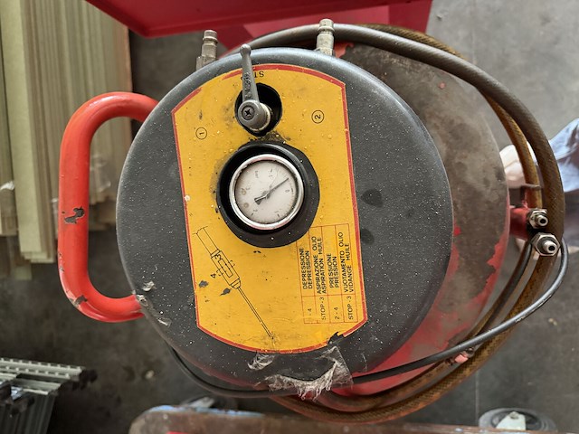 Ontvetterbak met pomp - afbeelding 2 van  2