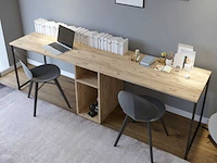 Ontwerpbureau volledig gemaakt van melamine met een eikenhouten afwerking - afbeelding 1 van  10
