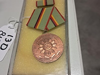 Oost duits medaille voor trouwe dienst - afbeelding 2 van  2