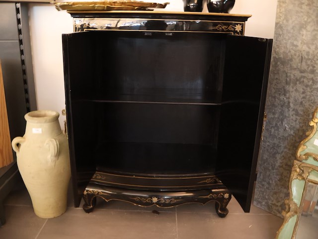 Oosterse kast - afbeelding 4 van  4