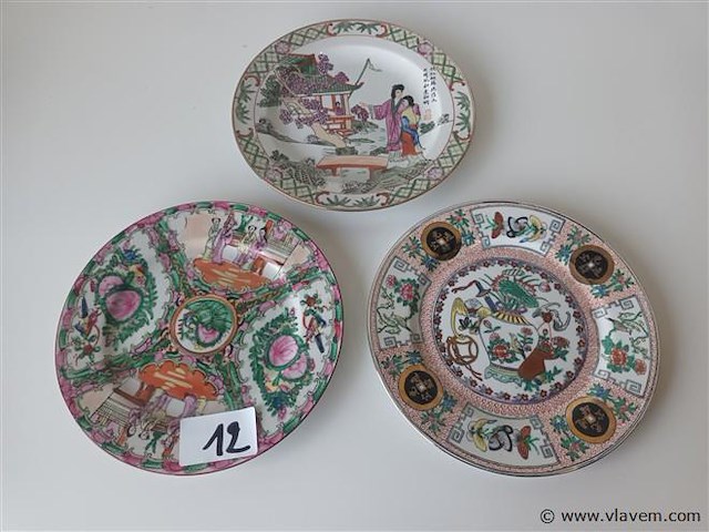 Oosterse sierborden. 3 stuks - afbeelding 1 van  7