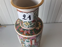 Oosterse vaas - afbeelding 2 van  4