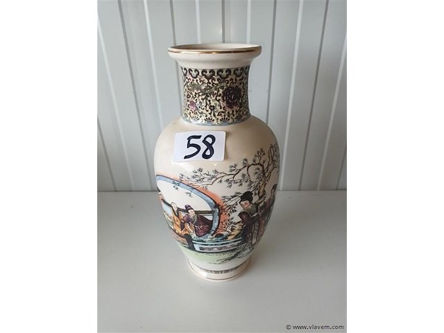 Oosterse vaas - afbeelding 1 van  4