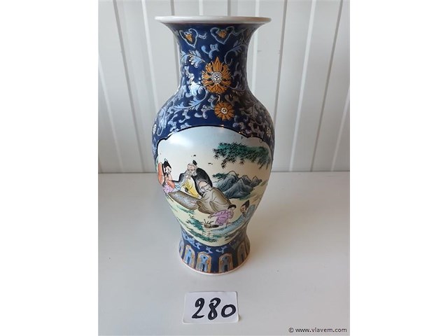 Oosterse vaas - afbeelding 1 van  5