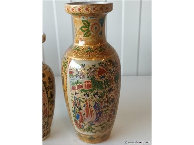 Oosterse vazen. 2 stuks - afbeelding 3 van  5