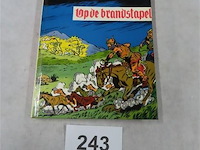 Op de brandstapel leesboek - afbeelding 1 van  3