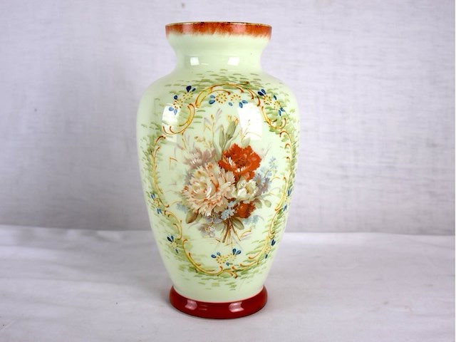 Opaline vaas handgeschilderd - afbeelding 1 van  7