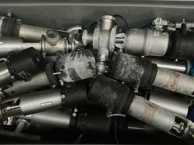 Opbergbak met vacuümpompen (2x) - afbeelding 3 van  7