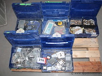 Opbergbakken met bevestigingsmaterialen - diverse schroeven, pluggen opbergbakken met sanitair onderdelen - diverse koppelingen, fittingen opbergbakken met elektrische onderdelen - wisselschakelaars, stopcontacten - afbeelding 1 van  4