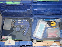 Opbergbakken met bevestigingsmaterialen - diverse schroeven, pluggen opbergbakken met sanitair onderdelen - diverse koppelingen, fittingen opbergbakken met elektrische onderdelen - wisselschakelaars, stopcontacten - afbeelding 3 van  4