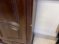 Opbergkast - klassieke houten kast - afbeelding 3 van  14