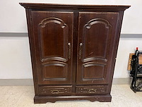 Opbergkast - klassieke houten kast - afbeelding 1 van  14