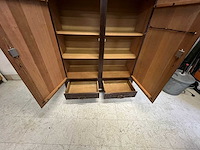 Opbergkast - klassieke houten kast - afbeelding 11 van  14