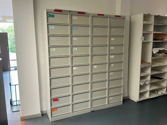 Opbergkast (9x) - afbeelding 1 van  6