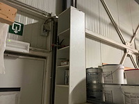 Opbergkast met inhoud (2x) - afbeelding 15 van  19