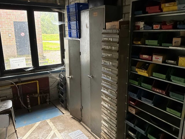 Opbergkasten met inhoud (4x) - afbeelding 9 van  22
