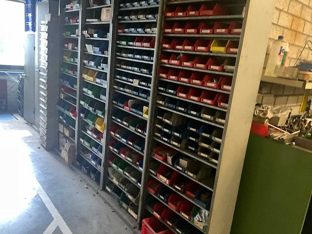 Opbergkasten met inhoud (4x) - afbeelding 12 van  22