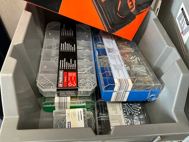 Opbergrek en gereedschap - afbeelding 11 van  14