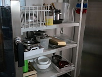 Opbergrek met inhoud - afbeelding 1 van  6