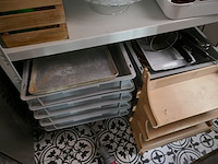 Opbergrek met inhoud - afbeelding 4 van  6