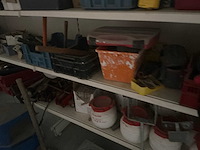 Opbergrek met inhoud - afbeelding 3 van  32