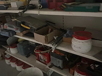 Opbergrek met inhoud - afbeelding 5 van  32