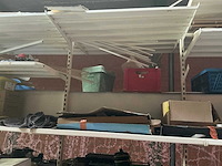 Opbergrek met inhoud - afbeelding 24 van  32