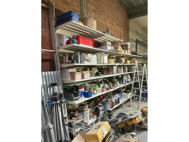 Opbergrek met inhoud - afbeelding 7 van  14