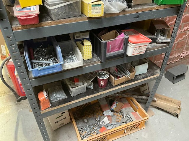 Opbergrek met inhoud - afbeelding 4 van  12