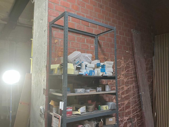 Opbergrek met inhoud - afbeelding 6 van  12