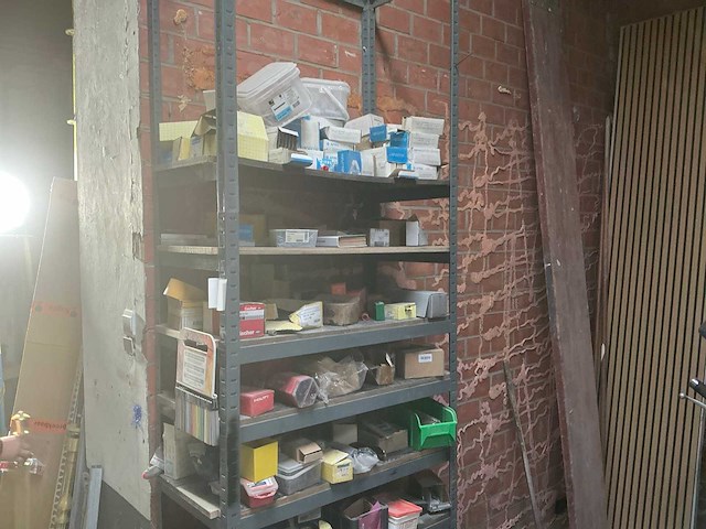 Opbergrek met inhoud - afbeelding 7 van  12