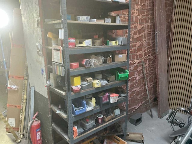 Opbergrek met inhoud - afbeelding 8 van  12