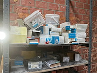 Opbergrek met inhoud - afbeelding 10 van  12