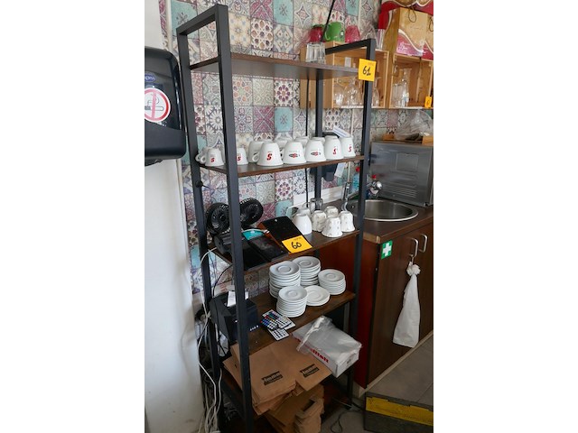 Opbergrekje met koffiekopjes en glazen - afbeelding 1 van  6