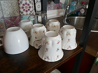 Opbergrekje met koffiekopjes en glazen - afbeelding 3 van  6