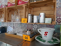 Opbergrekje met koffiekopjes en glazen - afbeelding 6 van  6