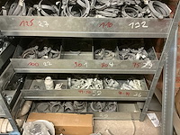 Opbergrekken met inhoud - afbeelding 11 van  16