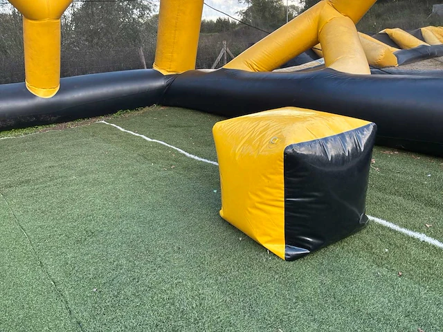 Opblaasbaar arena avonturenparcours 30x18m - afbeelding 6 van  9