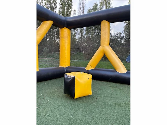 Opblaasbaar arena avonturenparcours 30x18m - afbeelding 6 van  9