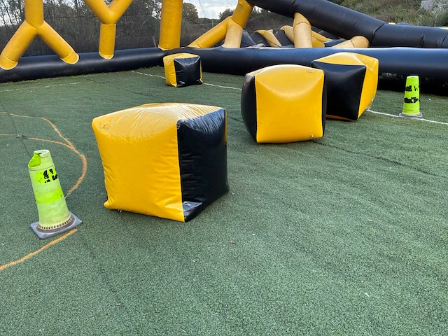 Opblaasbaar arena avonturenparcours 30x18m - afbeelding 8 van  9
