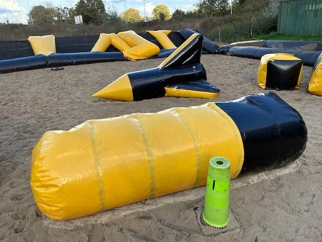 Opblaasbaar arena avonturenparcours 30x30m - afbeelding 3 van  21