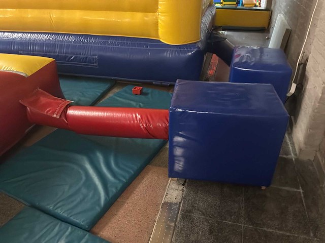 Opblaasbare gladiator arena - afbeelding 4 van  5