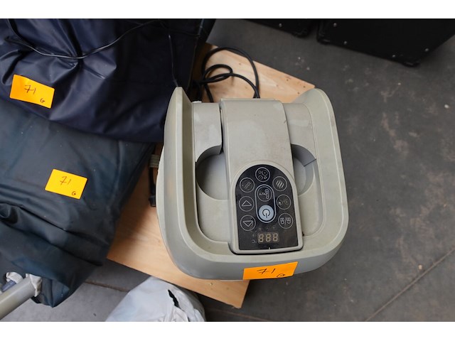 Opblaasbare jacuzzi bestway - afbeelding 4 van  10